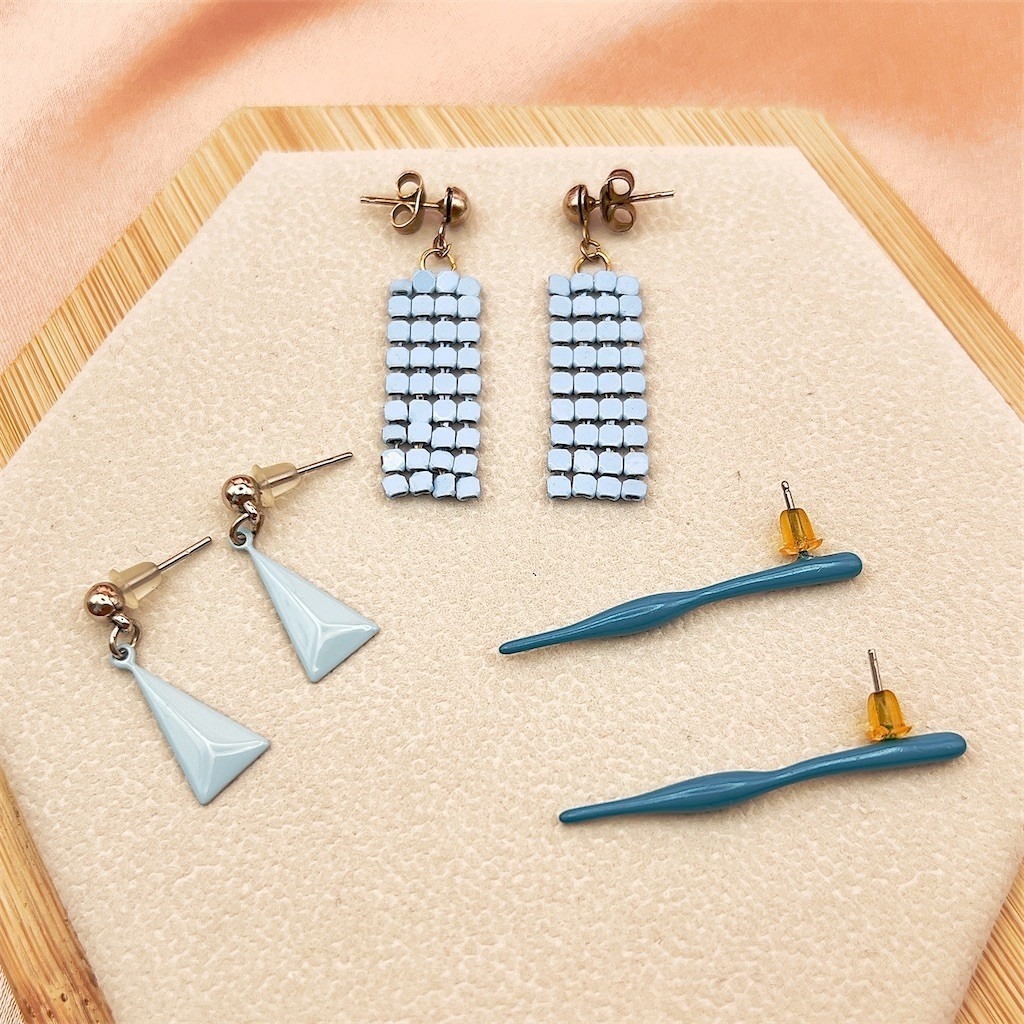 Vintage Pierced Dangle Stud Earrings 3 Pair Lot Blue Enamel Geometric 80s Mob